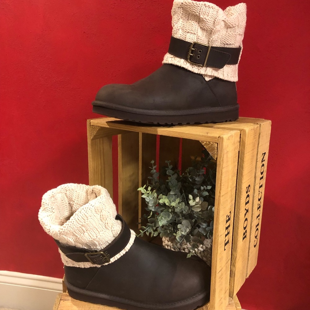 UGG boots!! Size 9, but more like an 8 - 8 1/2